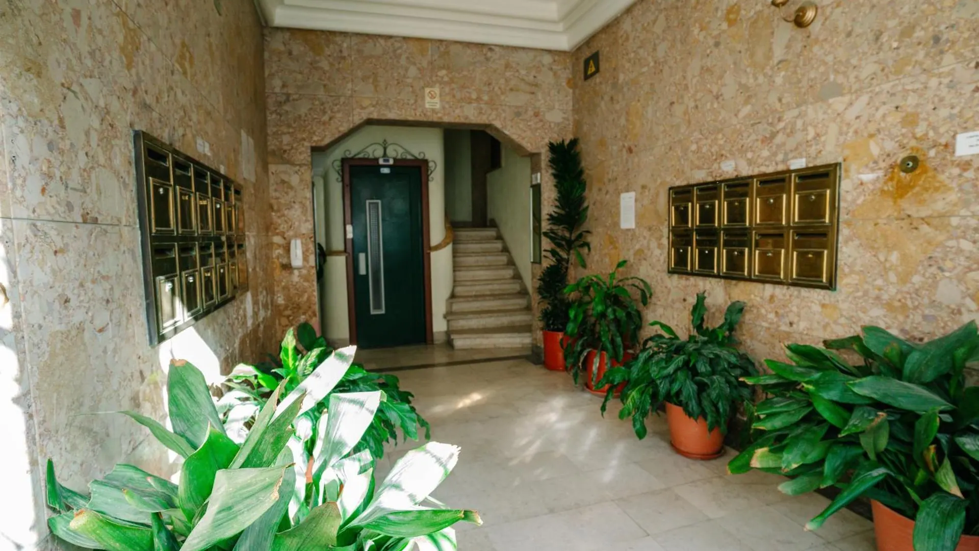 Alameda Apartments & Rooms Lisbon